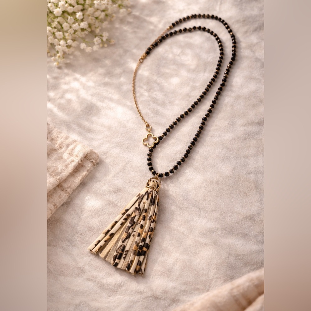 Clover Animal Print Beaded Tassel Necklace NWT - Picture 7 of 8